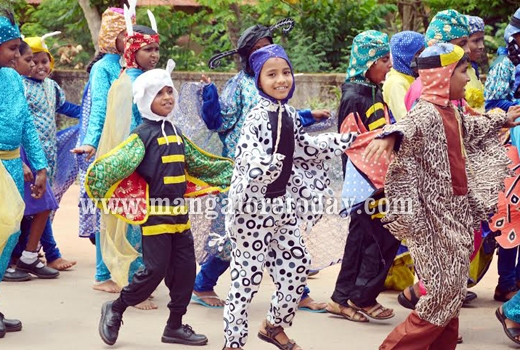 Traditional celebration welcomes school students 1